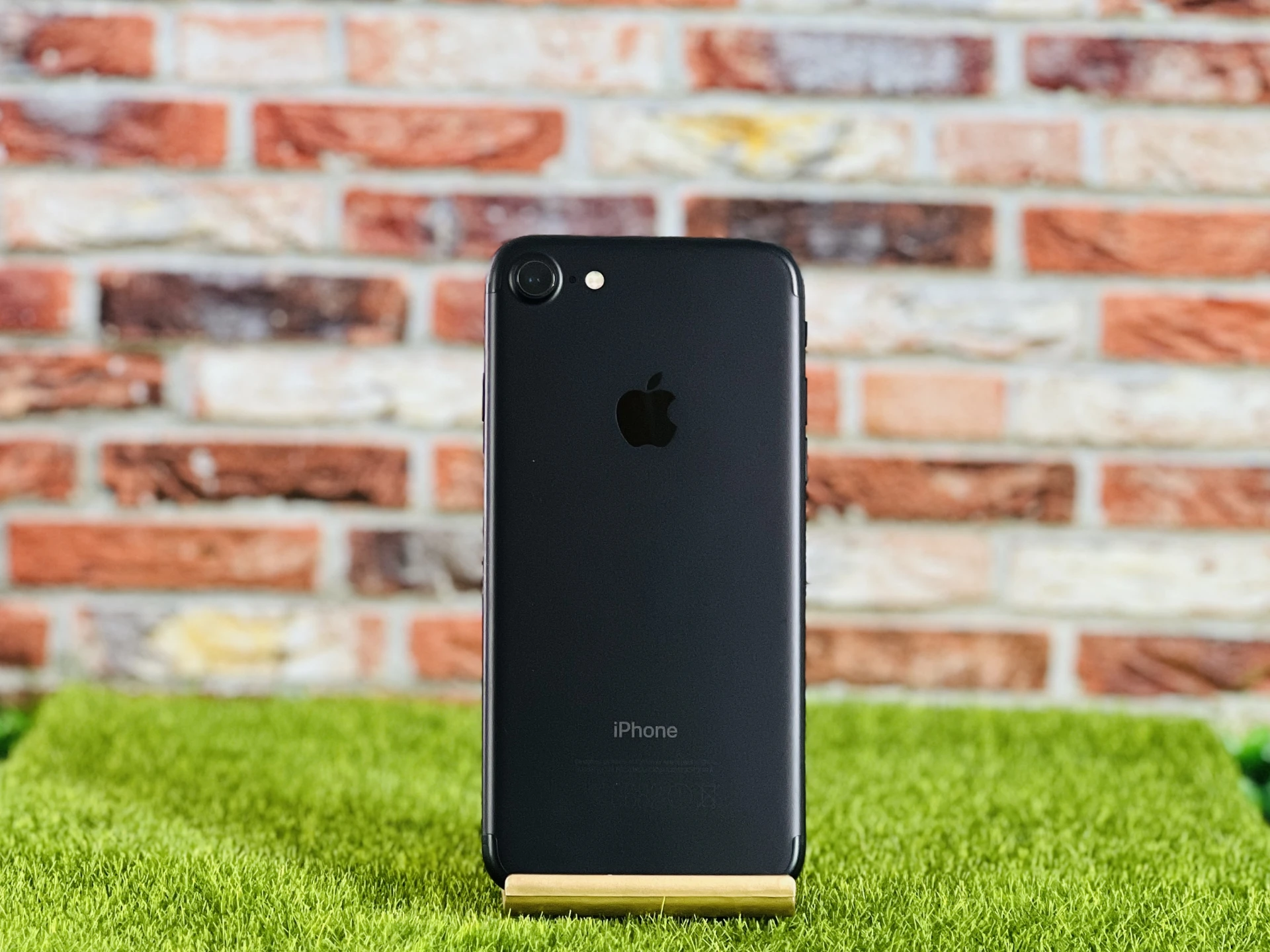 iPhone 7 32 GB Black - 3 HÓ GARANCIA felújított használt mobil webáruház