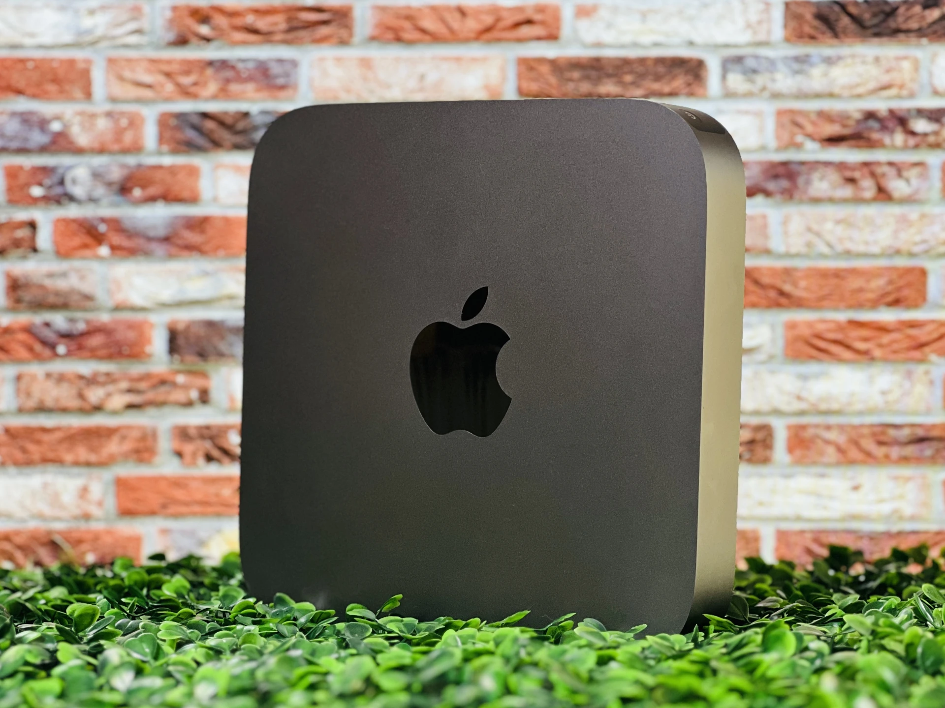 Mac Mini 2018 8GB i3 128 GB Black szép állapotú - 12 HÓ GARANCIA felújított használt mobil webáruház