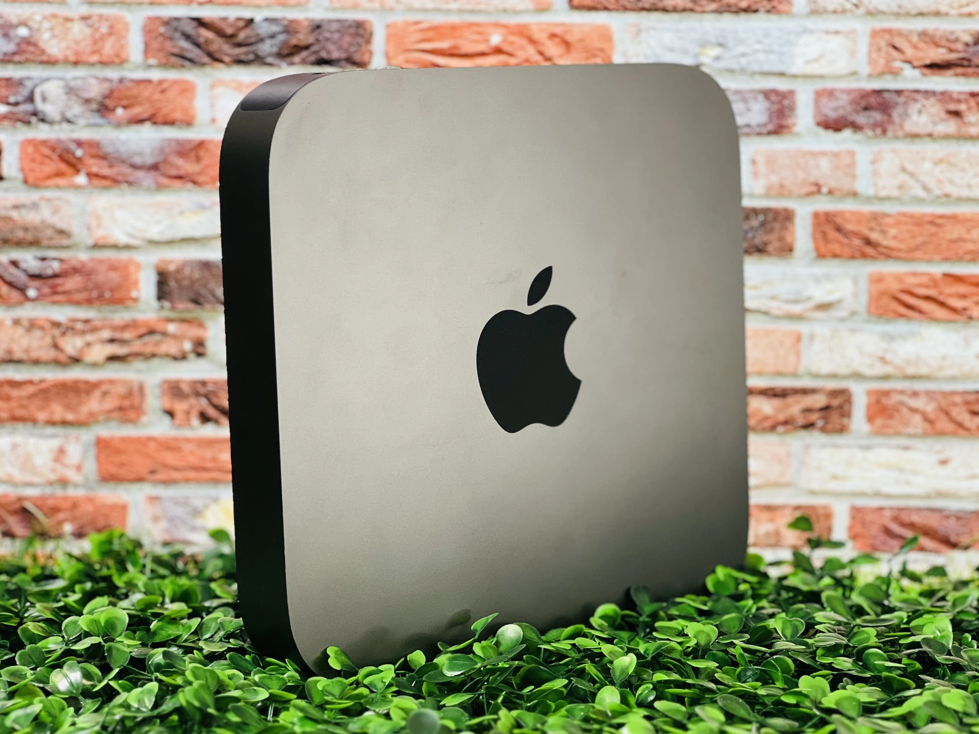 Mac Mini 2018 8GB i3 128 GB Black Hibátlan állapotú - 12 HÓ GARANCIA felújított használt mobil webáruház