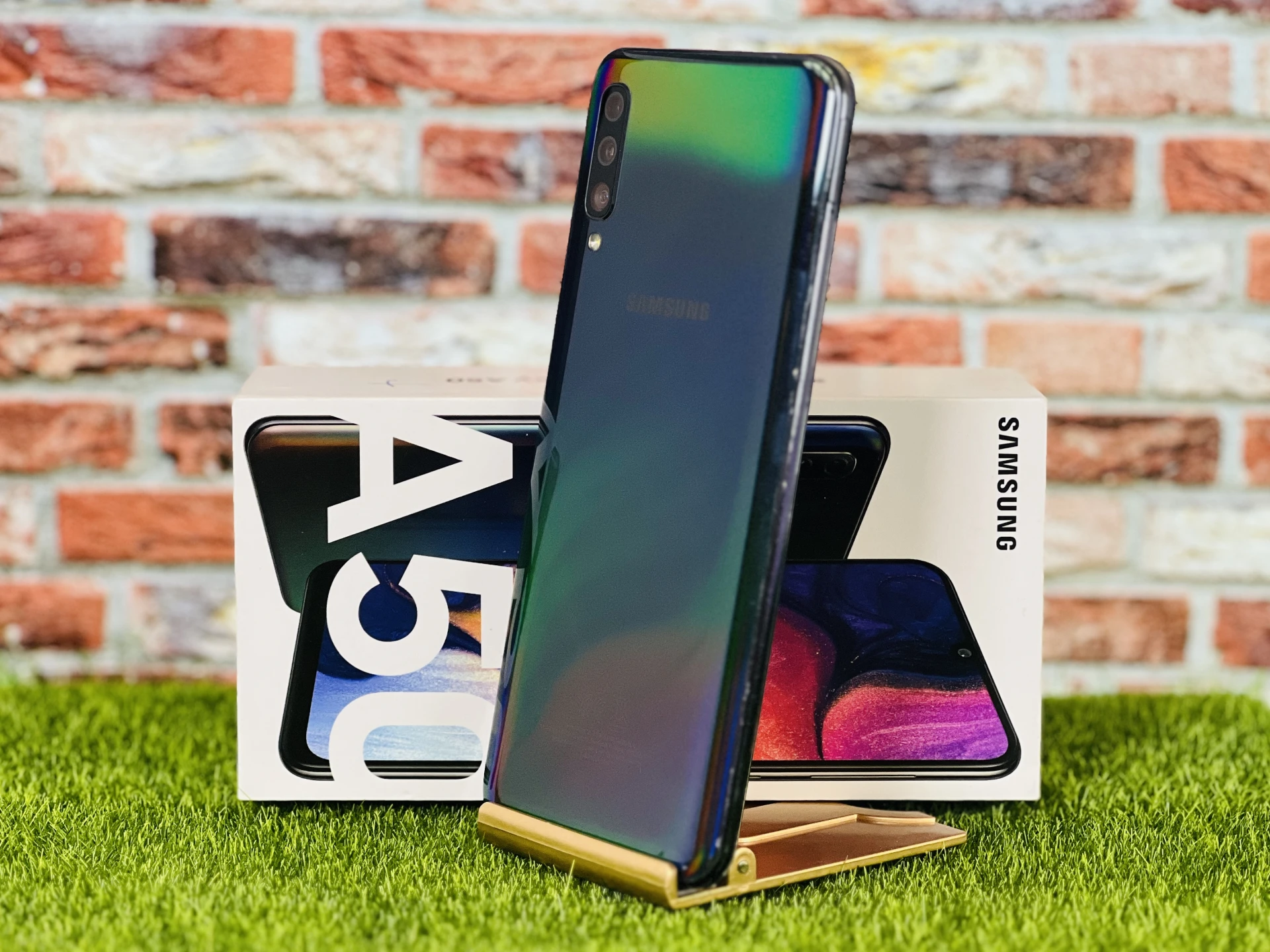 Samsung Galaxy A50 128 GB Black szép állapotú - 12 HÓ GARANCIA felújított használt mobil webáruház